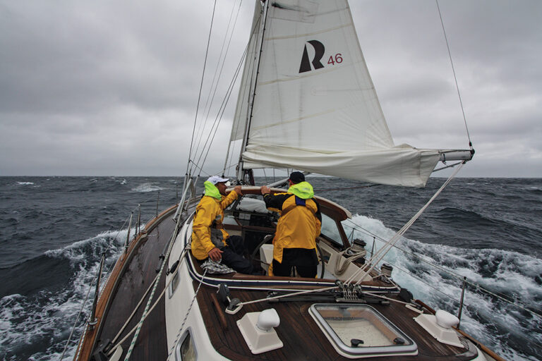 imagesheavy-weather-sailing-ocean-cruising.3207